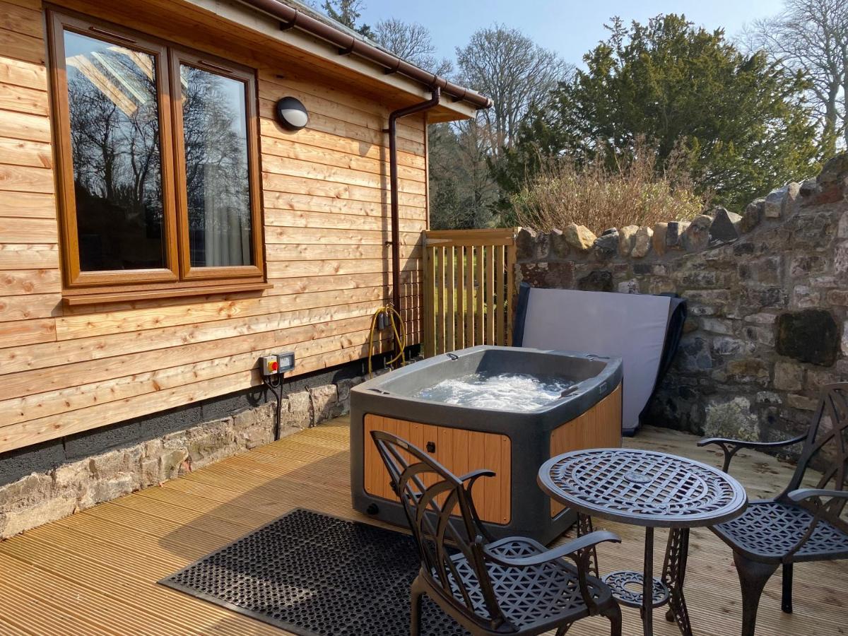 Pheasant Lodge With Hot Tub Forgandenny Exteriér fotografie